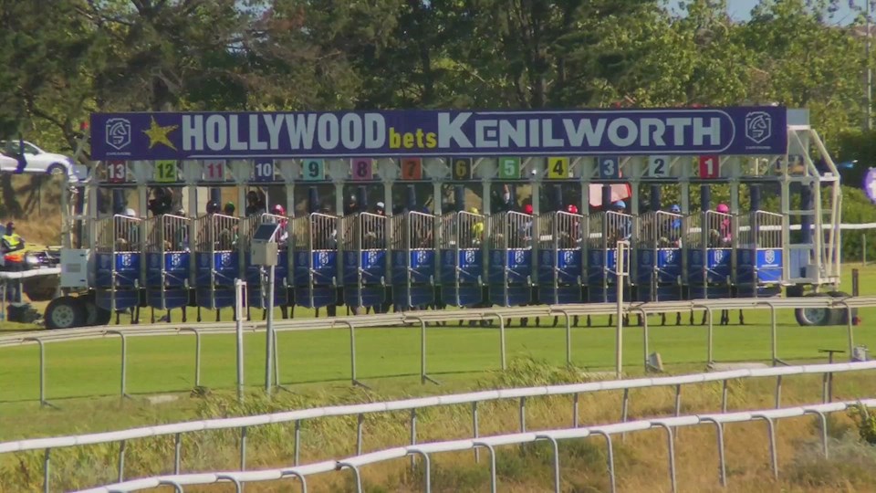 4Racing Hollywoodbets Kenilworth SA 07 Dec 2022 Race 8